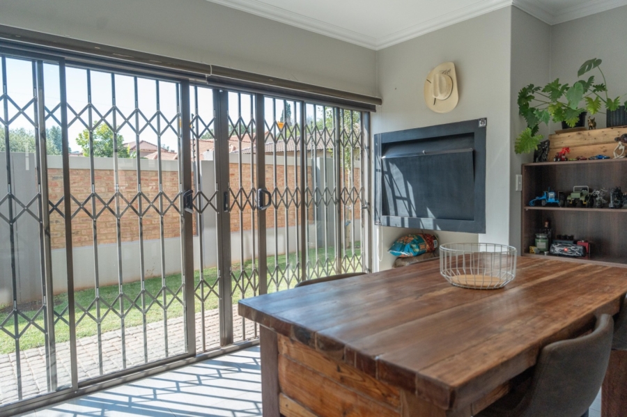 3 Bedroom Property for Sale in Grimbeeck Park North West